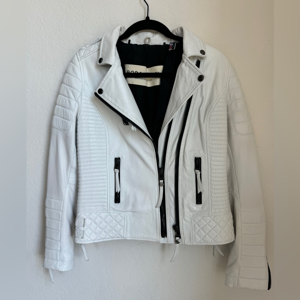 Boda Skins Woman’s Skull White Jacket